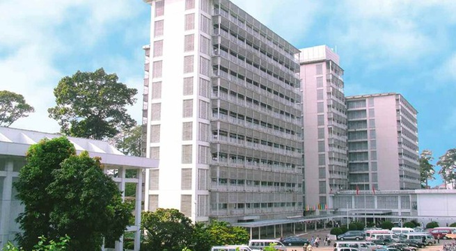 Dat lich hen benh vien cho ray